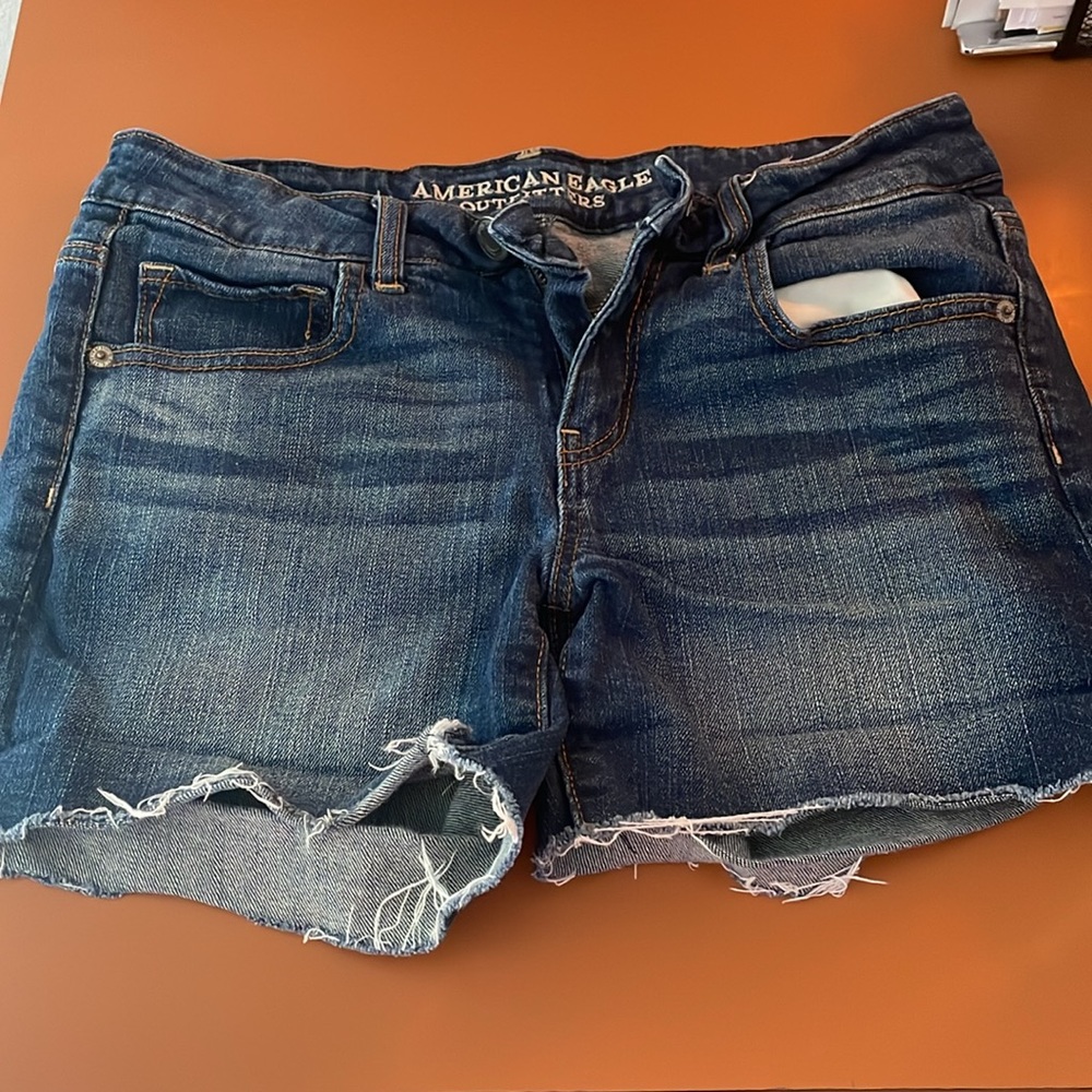 Shorts - Picture 3 of 3